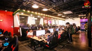 trang-tri-phong-net-tron-goi-tai-da-nang-phongnetdanang.com-11