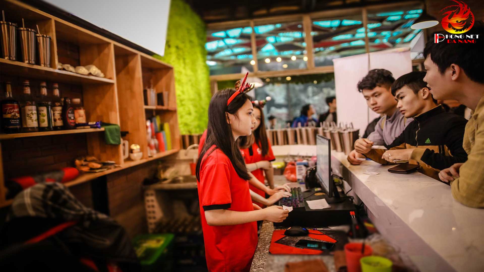 trang-tri-phong-net-tron-goi-tai-da-nang-phongnetdanang.com-17