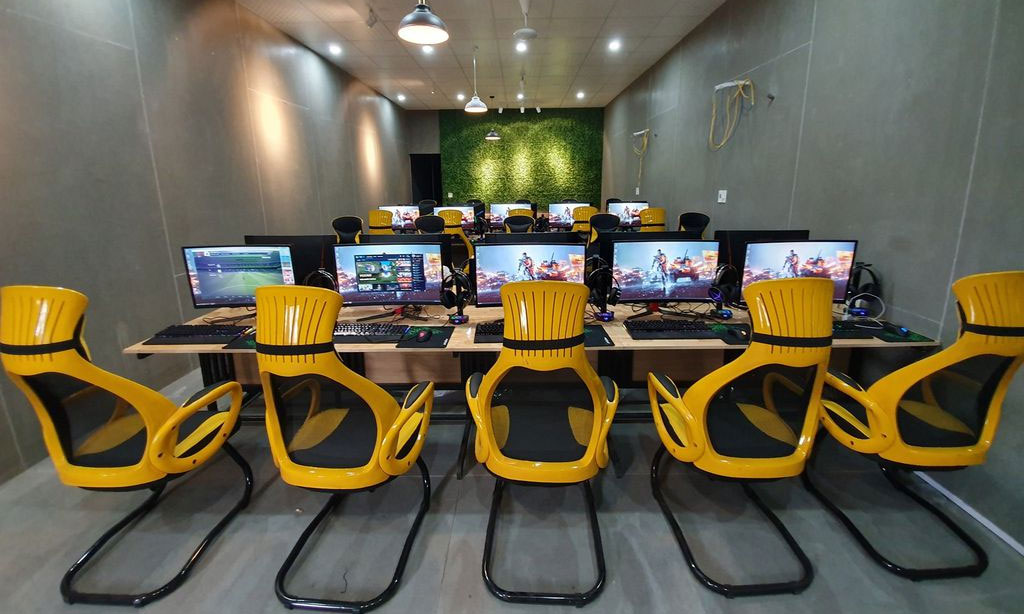 lap-dat-phong-net-chuyen-nghiep-tron-goi-tai-da-nang-1