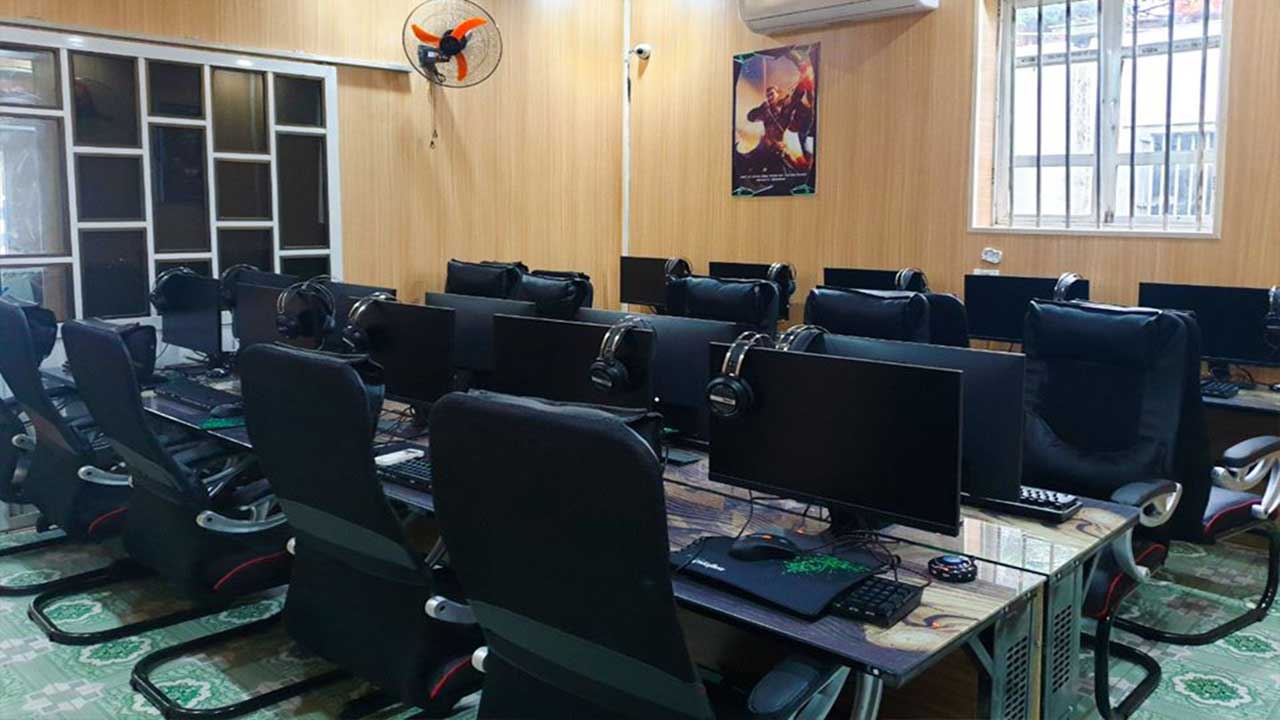 co-nen-mua-ghe-phong-net-gia-re-4