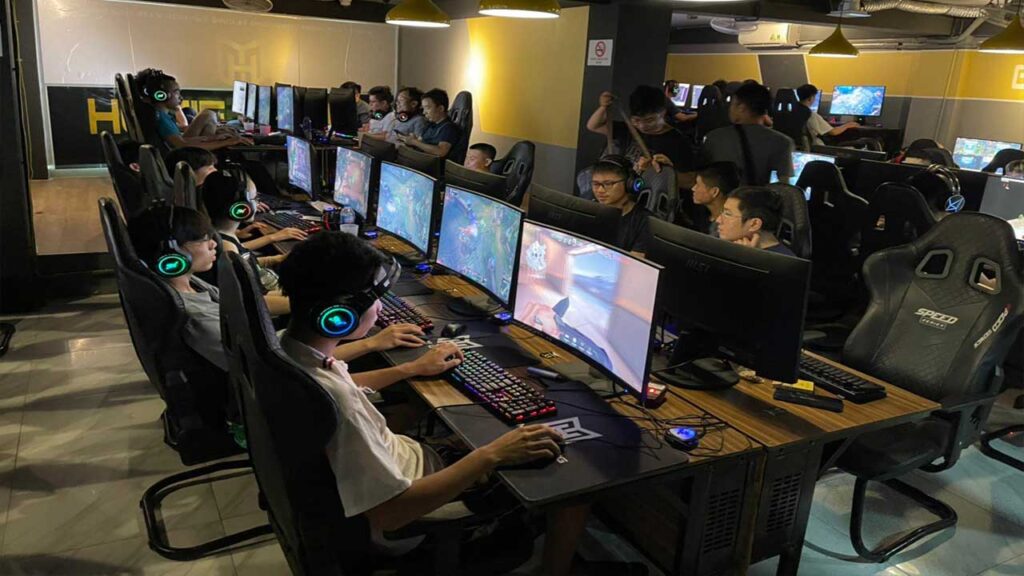 kinh-nghiem-tranh-bi-mat-phu-kien-tai-quan-net-2