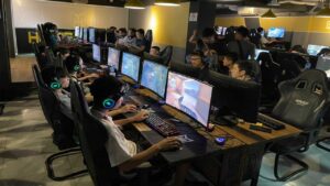 kinh-nghiem-tranh-bi-mat-phu-kien-tai-quan-net-2