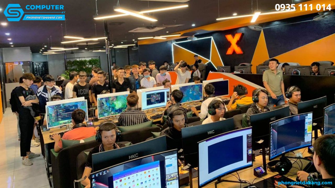 man-hinh-quan-net-moi-nhat-2023-nhung-xu-huong-va-tieu-chi-lua-chon (1)